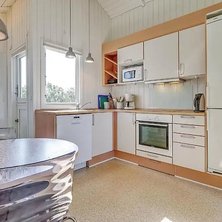Härligt Hem I Vejers Strand Med Bastu *
