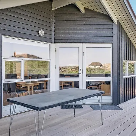 Härligt Hem I Vejers Strand Med Bastu *