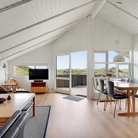 بيت للعطل Lovely Home In Vejers Strand With Sauna فايرس ستراند