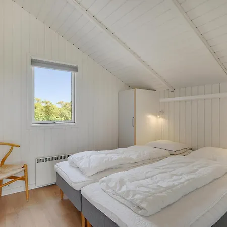 Lovely Home In Vejers Strand With Sauna * Vejers Strand